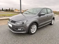 Usado VW Polo Advance 75 CV (55 kW) 2015 Gris / plata Berlina