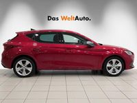 Usado Seat Leon FR 150 CV (110 kW) 2025 Rojo Familiar