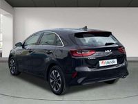 Usado Kia Ceed 101 CV (74 kW) 2024 Negro Utilitario