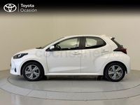 Usado Toyota Yaris Hybrid Active 116 CV (85 kW) 2024 Blanco Berlina