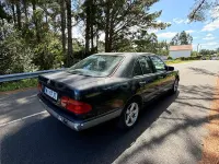 Usado Mercedes E290 Classic 129 CV (94 kW) 1998 Azul Berlina