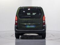 Usado Peugeot Rifter Allure 100 CV (73 kW) 2024 Verde Monovolumen