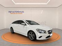 Usado Mercedes CLA200 Shooting Brake 150 CV (110 kW) 2019 Blanco Familiar