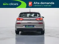 Usado Hyundai i30 GO! 120 CV (88 kW) 2019 Gris Berlina