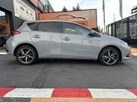 Usado Toyota Auris Hybrid Edition 136 CV (100 kW) 2019 Gris Utilitario