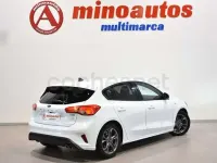 Usado Ford Focus ST-Line 126 CV (92 kW) 2020 Blanco Berlina