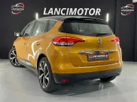 Usado Renault Scénic Edition One 130 CV (95 kW) 2017 Amarillo Monovolumen