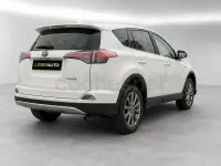 Usado Toyota RAV4 Hybrid Advance 197 CV (144 kW) 2018 Blanco SUV