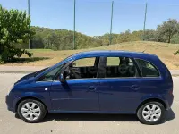 Usado Opel Meriva Cosmo 105 CV (77 kW) 2006 Azul Monovolumen