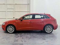 Usado Audi A3 Sportback S-Line 116 CV (85 kW) 2018 Rojo Utilitario