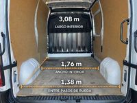 Usado Renault Master 135 CV (99 kW) 2023 Blanco Berlina