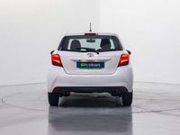 Usado Toyota Yaris Active 99 CV (72 kW) 2015 Blanco Utilitario