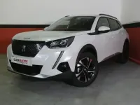 Usado Peugeot 2008 Allure 130 CV (95 kW) 2021 SUV