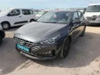 Usado Hyundai i30 120 CV (88 kW) 2024 Gris Utilitario