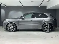 Usado Porsche Cayenne S E-Hybrid 519 CV (381 kW) 2025 Gris SUV