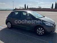 Usado Peugeot 208 Active 82 CV (60 kW) 2014 Negro Utilitario