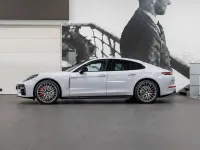 Usado Porsche Panamera 4S 544 CV (400 kW) 2026 Gris Utilitario