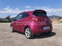 Usado Ford Ka Titanium 69 CV (50 kW) 2009 Granate Utilitario