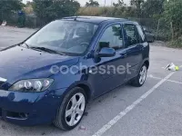 Usado Mazda 2 Active 68 CV (50 kW) 2006 Azul Utilitario