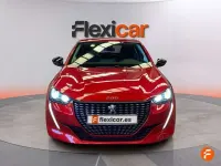 Usado Peugeot 208 Active 101 CV (74 kW) 2023 Rojo Utilitario