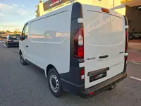 Usado Renault Trafic 150 CV (110 kW) 2024 Blanco Monovolumen