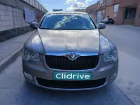Usado Skoda Superb Elegance 140 CV (102 kW) 2009 Gris Berlina