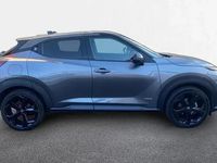 Usado Nissan Juke 143 CV (105 kW) 2022 Skline grey (metalizado) techo SUV