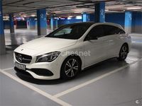 Usado Mercedes CLA200 Shooting Brake AMG line 156 CV (114 kW) 2017 Blanco Familiar