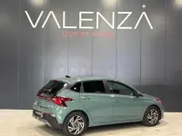 Usado Hyundai i20 84 CV (61 kW) 2025 Verde Utilitario