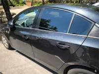 Usado Chevrolet Cruze LS 125 CV (91 kW) 2010 Negro Berlina