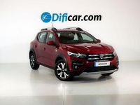 Usado Dacia Sandero Comfort 92 CV (67 kW) 2022 Rojo Utilitario