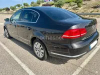 Usado VW Passat Edition 140 CV (102 kW) 2012 Negro Berlina