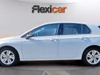 Usado VW Golf VIII 116 CV (85 kW) 2022 Blanco Berlina