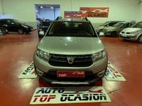 Usado Dacia Sandero Stepway 90 CV (66 kW) 2014 Gris / plata Berlina