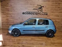 Usado Renault Clio II Expression 80 CV (58 kW) 2004 Azul Berlina