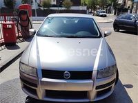 Usado Fiat Stilo Dynamic 103 CV (75 kW) 2002 Gris / plata Berlina