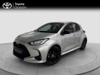 Usado Toyota Yaris Hybrid Style 116 CV (85 kW) 2023 Gris àgata Berlina