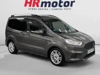 Usado Ford Tourneo Titanium 100 CV (73 kW) 2018