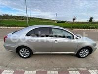 Usado Toyota Avensis Sol 147 CV (108 kW) 2006 Gris / plata Berlina