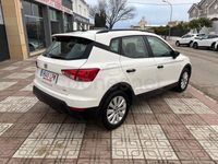 Usado Seat Arona Style Plus 90 CV (66 kW) 2021 Blanco SUV