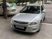 Usado Hyundai i30 Style 122 CV (89 kW) 2008 Plateado Utilitario