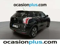 Usado SsangYong Tivoli Limited 116 CV (85 kW) 2015 Negro SUV