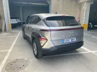 Usado Hyundai Kona 120 CV (88 kW) 2023 Gris SUV