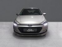 Usado Hyundai i20 Style 100 HP (73 kW) 2016 Cinzento