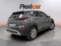 Usado Hyundai Kona 120 CV (88 kW) 2022 Gris SUV