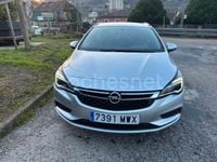 Usado Opel Astra Selective 110 CV (80 kW) 2019 Gris / plata Familiar