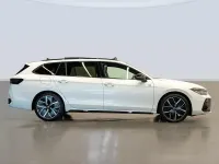 Usado VW Passat R-line 150 CV (110 kW) 2024 Blanco Familiar