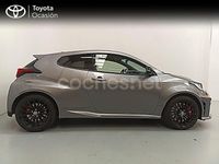 Usado Toyota Yaris 280 CV (205 kW) 2025 Gris / plata Berlina