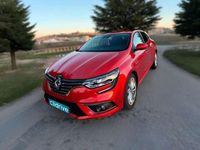 Usado Renault Mégane IV Zen 110 CV (80 kW) 2017 Rojo Utilitario