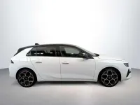 Usado Opel Astra 182 HP (133 kW) 2023 Branco Citadino